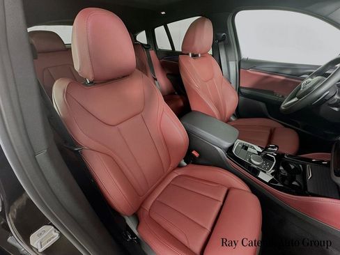 Used 2025 BMW X4 xDrive30i w/ Premium Package image 30