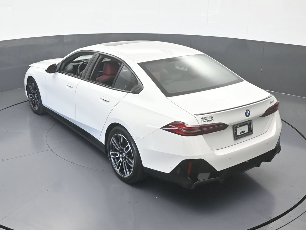 Used 2027 BMW 530i RWD image 57
