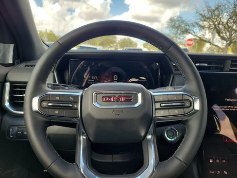 New 2026 GMC Terrain Elevation w/ Elevation Premium Package FWD image 9