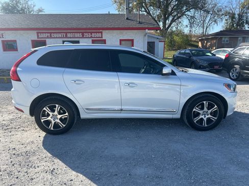 Used 2015 Volvo XC60 T6 Premier Plus image 2