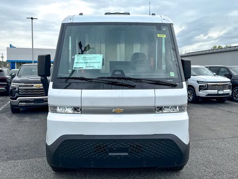 New 2026 Chevrolet Brightdrop 400 w/ Battery Pack, Max Range AWD/4WD image 2