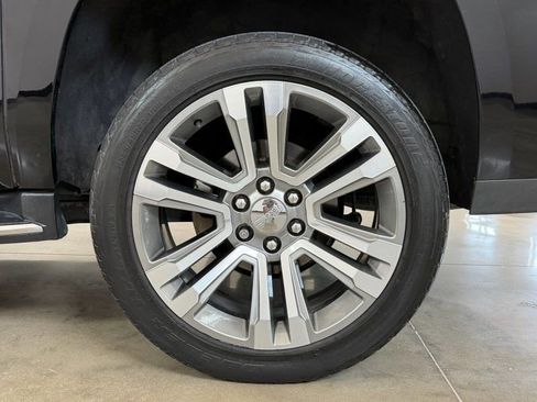 Used 2019 GMC Yukon XL Denali w/ Open Road Package AWD/4WD image 12
