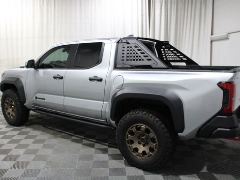 Used 2025 Toyota Tacoma 4x4 Double Cab Hybrid image 36