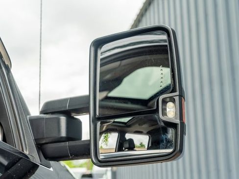 Used 2017 GMC Sierra 2500 Denali w/ Duramax Plus Package image 13