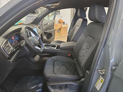 New 2026 Volkswagen Atlas Cross Sport SE AWD/4WD image 12