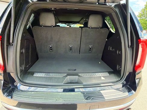 Used 2023 GMC Yukon Denali AWD/4WD image 13