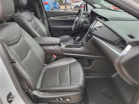 Used 2023 Cadillac XT5 Sportv image 9