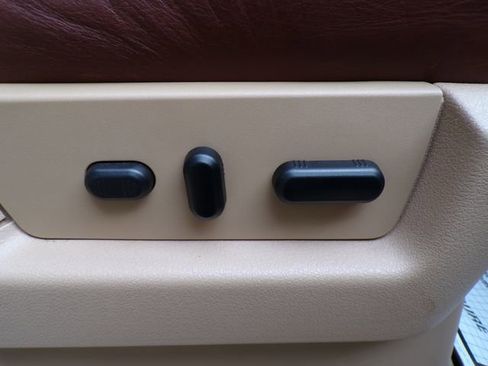 Used 2012 Ford F150 King Ranch image 14