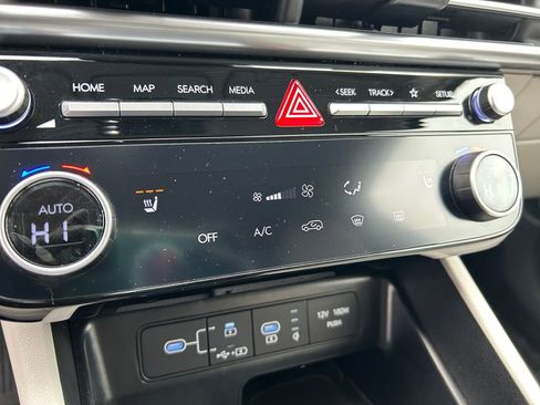 Used 2025 Hyundai Tucson SEL AWD/4WD image 33