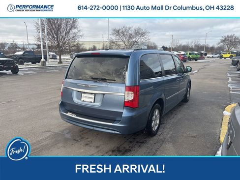 Used 2012 Chrysler Town & Country Touring w/ Entertainment Group #1 image 4