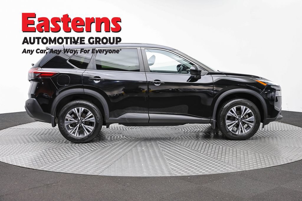 Used 2023 Nissan Rogue SV AWD/4WD image 5
