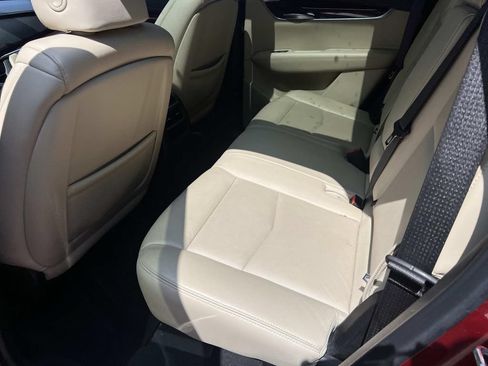 Used 2019 Cadillac XT5 Luxury FWD image 11