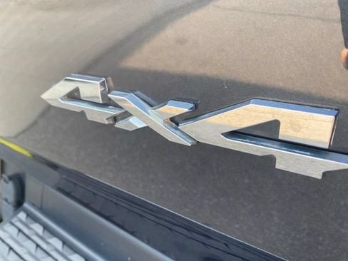 Used 2020 RAM 1500 Laramie AWD/4WD image 40