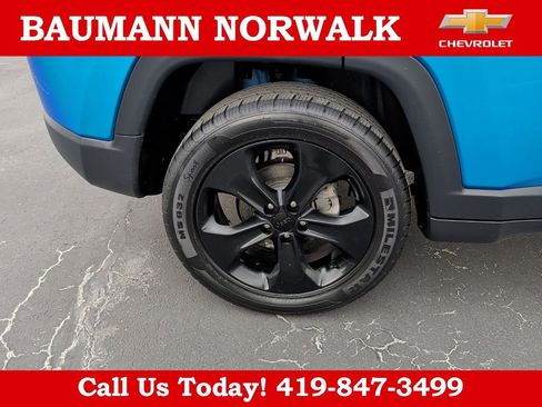 Used 2021 Jeep Compass Latitude AWD/4WD image 11