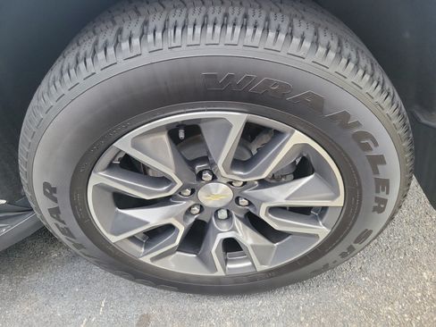 Used 2021 Chevrolet Tahoe LS RWD image 6