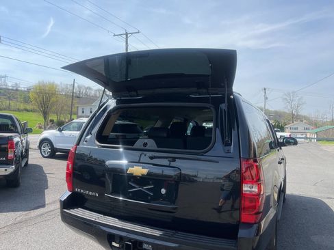 Used 2013 Chevrolet Suburban 2500 LS w/ Convenience Package 1 image 33