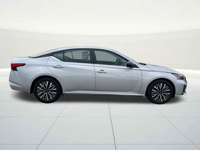 Used 2024 Nissan Altima 2.5 SV