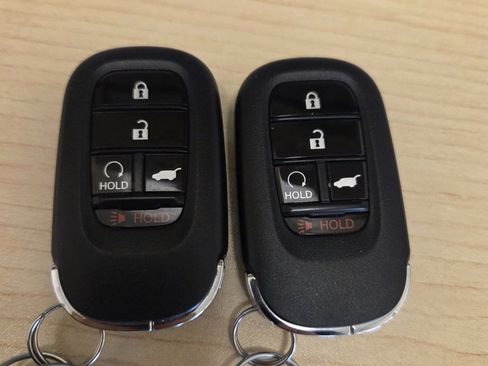 Used 2023 Honda HR-V EX-L image 46