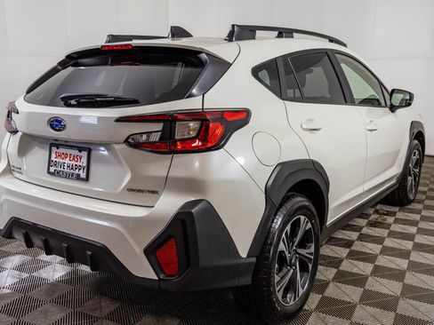 Used 2025 Subaru Crosstrek 2.0i Premium image 12