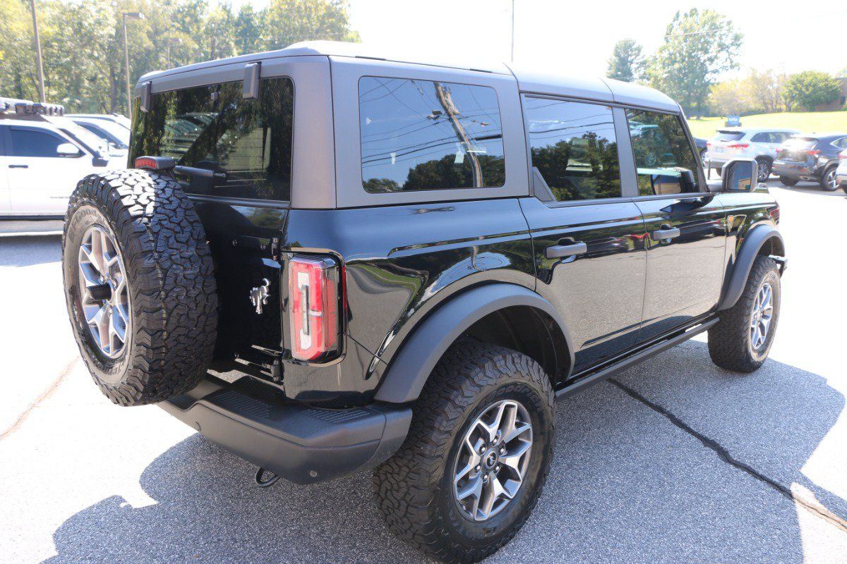 Used 2025 Ford Bronco Badlands AWD/4WD image 7