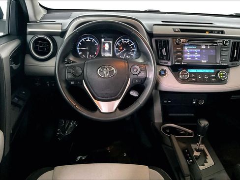 Used 2017 Toyota RAV4 XLE image 6