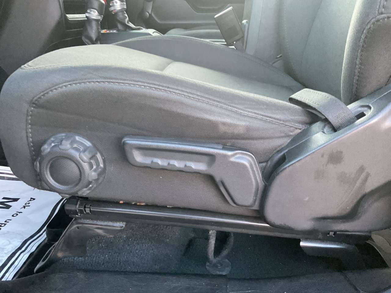 Used 2022 Jeep Wrangler Unlimited Sport AWD/4WD image 9