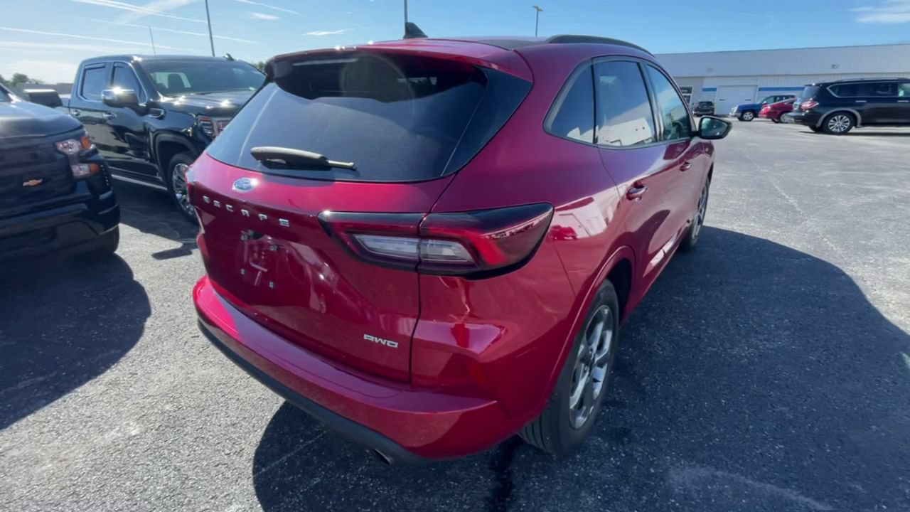 Used 2023 Ford Escape ST-Line AWD/4WD image 9