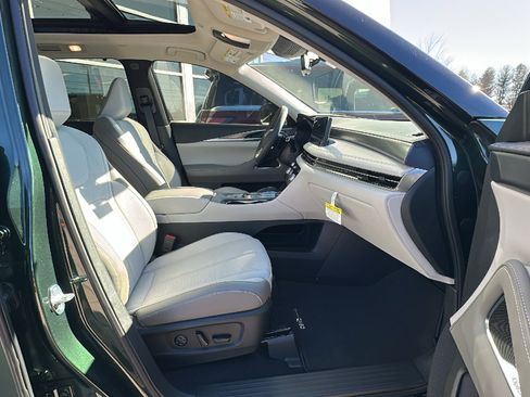 New 2026 INFINITI QX60 Luxe w/ Cargo Package image 11