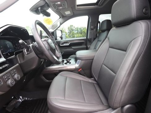 Used 2026 Chevrolet Silverado 3500 LTZ w/ Trail Boss Package AWD/4WD image 2