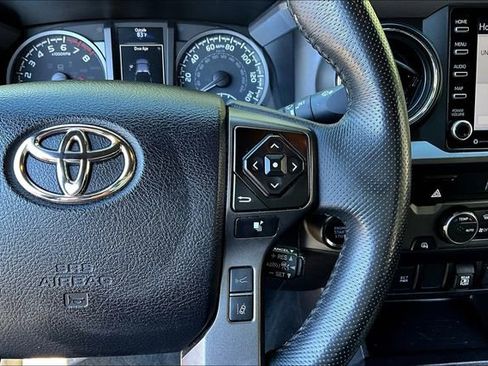 Used 2023 Toyota Tacoma TRD Off-Road image 11