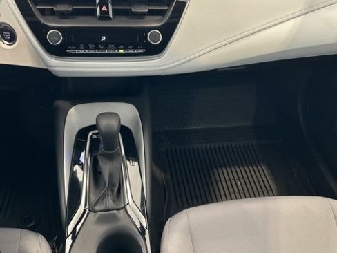 Certified 2024 Toyota Corolla SE image 12