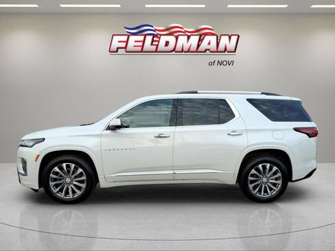 Used 2023 Chevrolet Traverse Premier AWD/4WD image 2