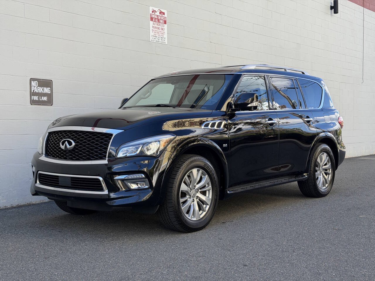 Used 2015 INFINITI QX80 4WD w/ Theater Package image 2