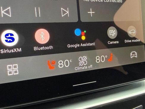 Used 2025 Volvo XC90 B5 Plus image 23