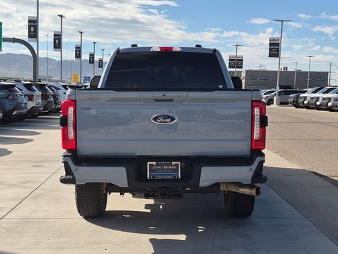 Used 2024 Ford F250 Lariat w/ Sport Appearance Package AWD/4WD image 5