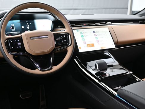 Used 2025 Land Rover Range Rover Sport Dynamic SE image 7