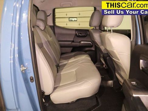 Used 2019 Toyota Tacoma SR5 RWD image 27