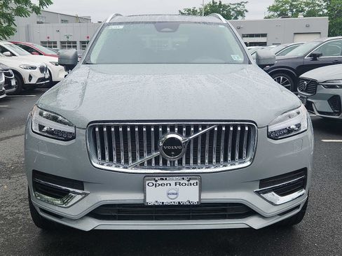 Certified 2025 Volvo XC90 T8 Plus w/ Protection Package Premier AWD/4WD image 2
