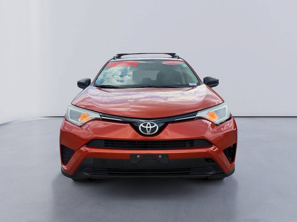 Used 2016 Toyota RAV4 LE AWD/4WD image 8