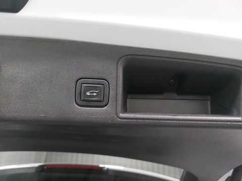 Used 2020 GMC Terrain SLT w/ Preferred Package image 13