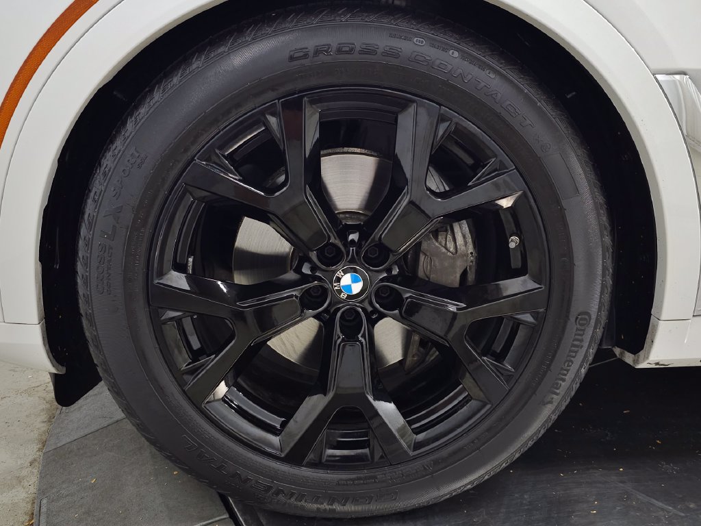 Used 2026 BMW X7 xDrive40i w/ Premium Package AWD/4WD image 13