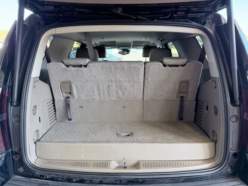 Used 2020 Chevrolet Tahoe LT image 18