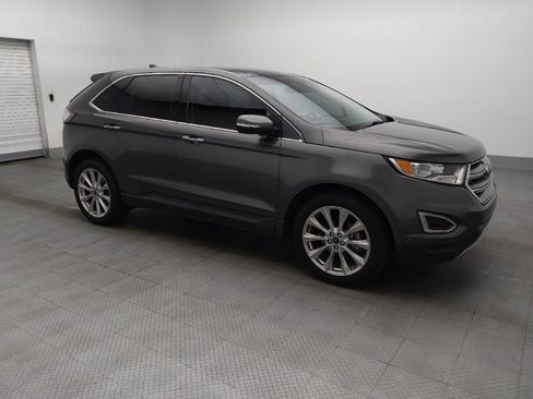 Used 2018 Ford Edge Titanium w/ Equipment Group 302A FWD image 11