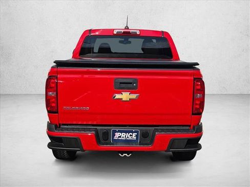 Used 2018 Chevrolet Colorado W/T w/ WT Convenience Package RWD image 6