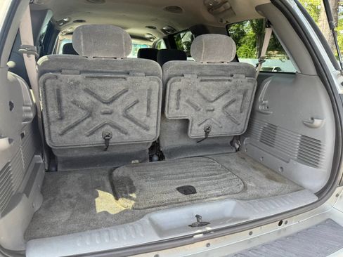 Used 2003 GMC Envoy XL SLE w/ 1SB Preferred Equipment Group AWD/4WD image 5