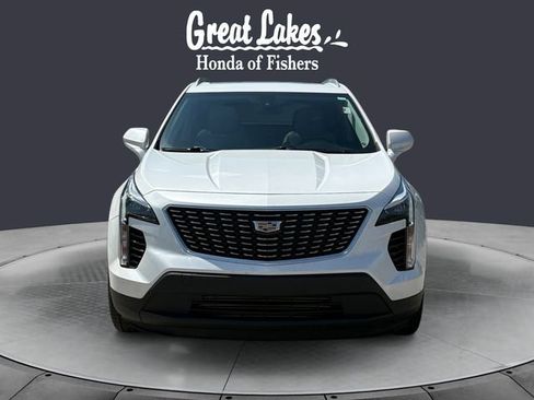 Used 2019 Cadillac XT4 Luxury w/ Cold Weather Package FWD image 8