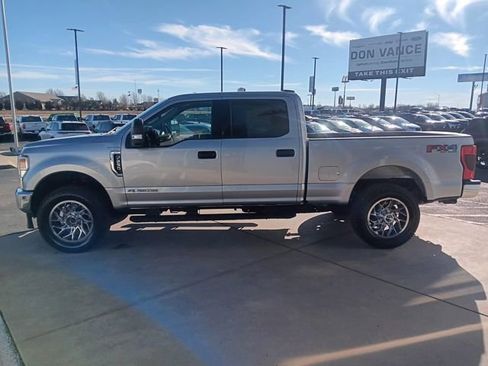 Used 2021 Ford F250 XLT w/ FX4 Off-Road Package image 4