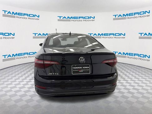 Used 2024 Volkswagen Jetta Sport FWD image 4
