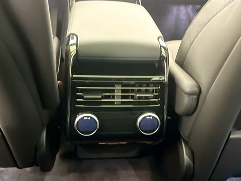 New 2026 Land Rover Range Rover Sport SE image 25