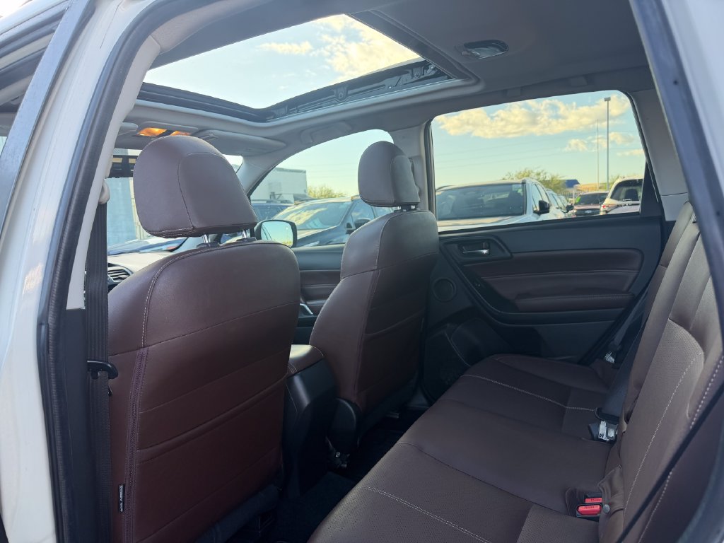 Used 2017 Subaru Forester 2.5i Touring w/ Popular Package #2 AWD/4WD image 6